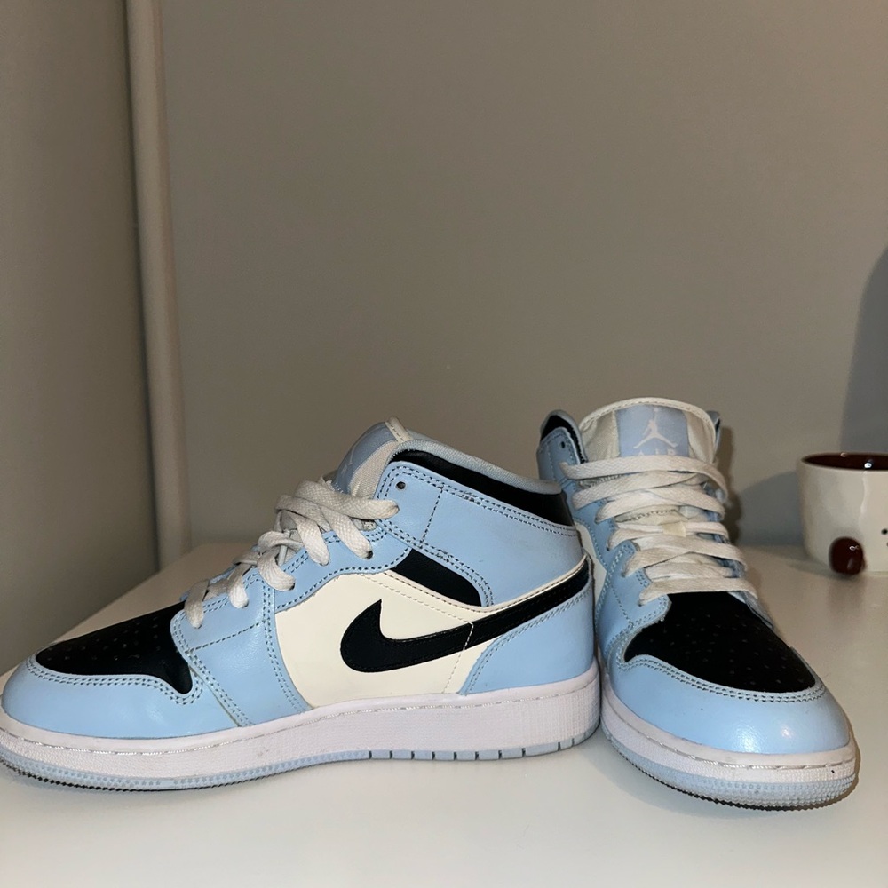 Air Jordan Mid 1 GS Ice Blue